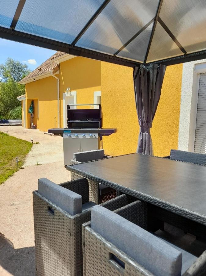 Villa Suzana La Suze-sur-Sarthe Екстер'єр фото